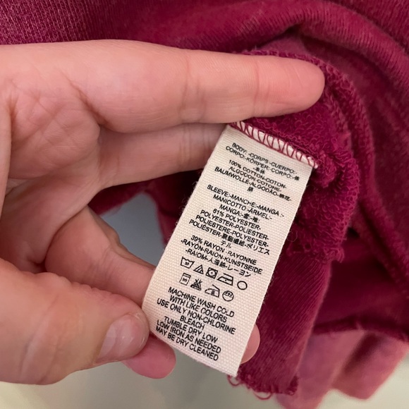 Free People Glorious cropped sweater Pullover Pink Berry Sweatshirt - Picture 4 of 6